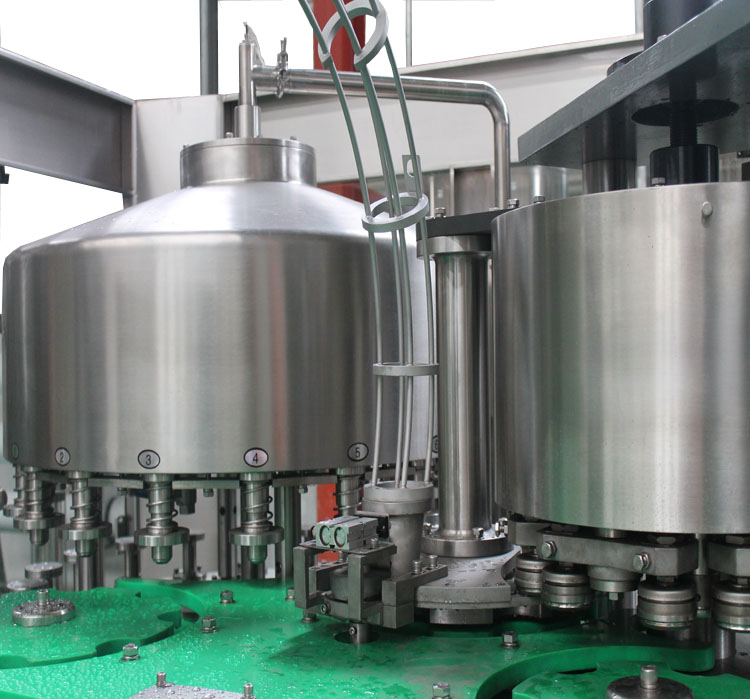 China-Factory-Automatic-Apple-Packaging-Liquid-Bottle-Filling-Machine-Price1.JPG