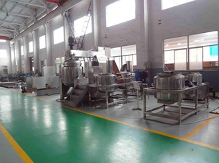 China-Factory-Automatic-Shampoo-Filler-Shampoo-Bottle-Filling-Machine-Price2.jpg