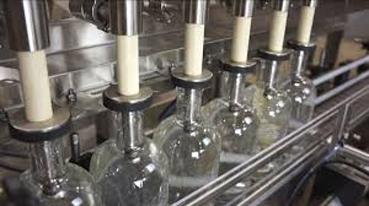 China-High-Quality-Factory-Automatic-Bottle-Glass-Bottle-Liquid-Capping-Filling-Machine-Price1.jpg